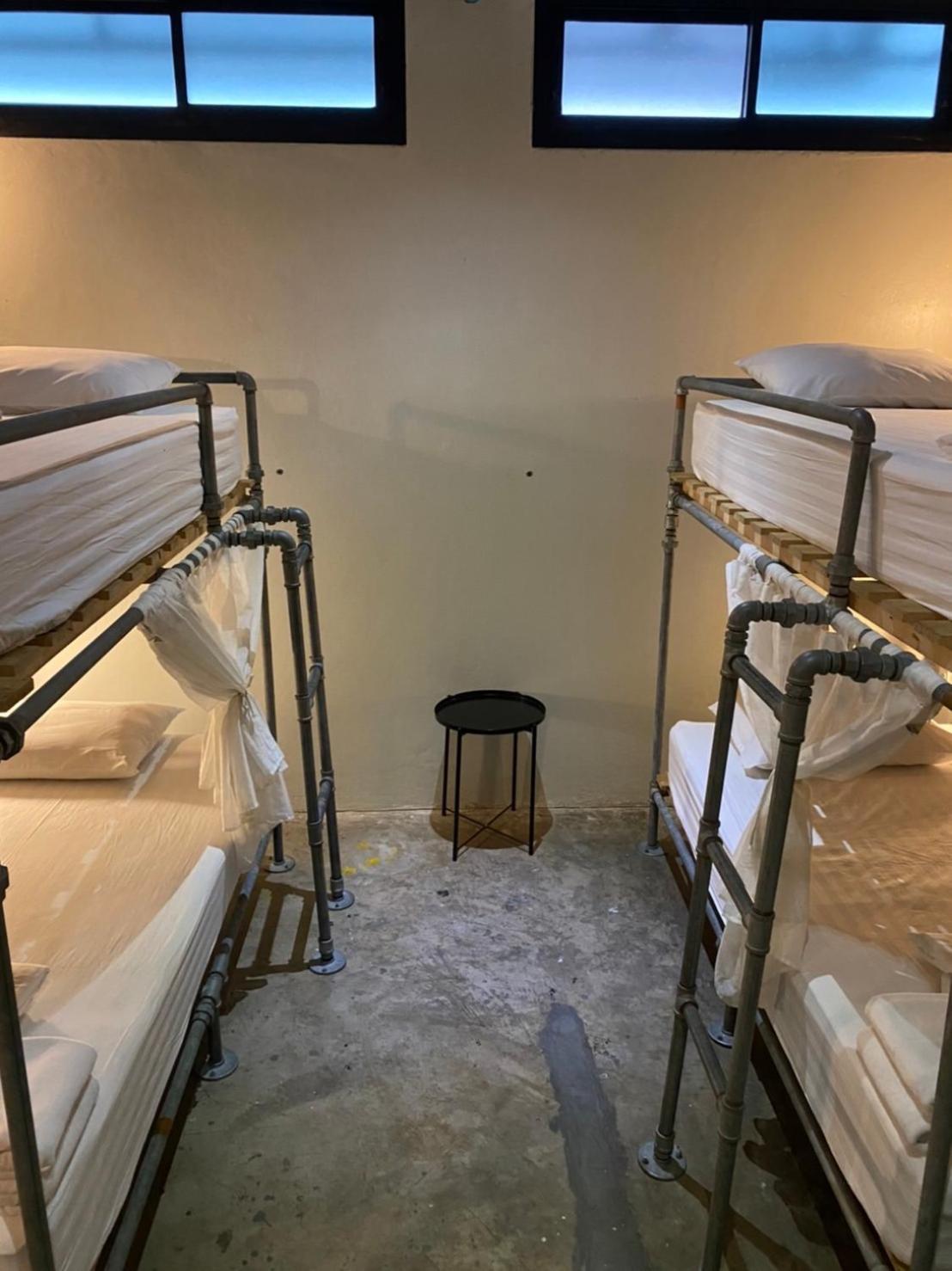 Bloo Hostel Phuket Esterno foto