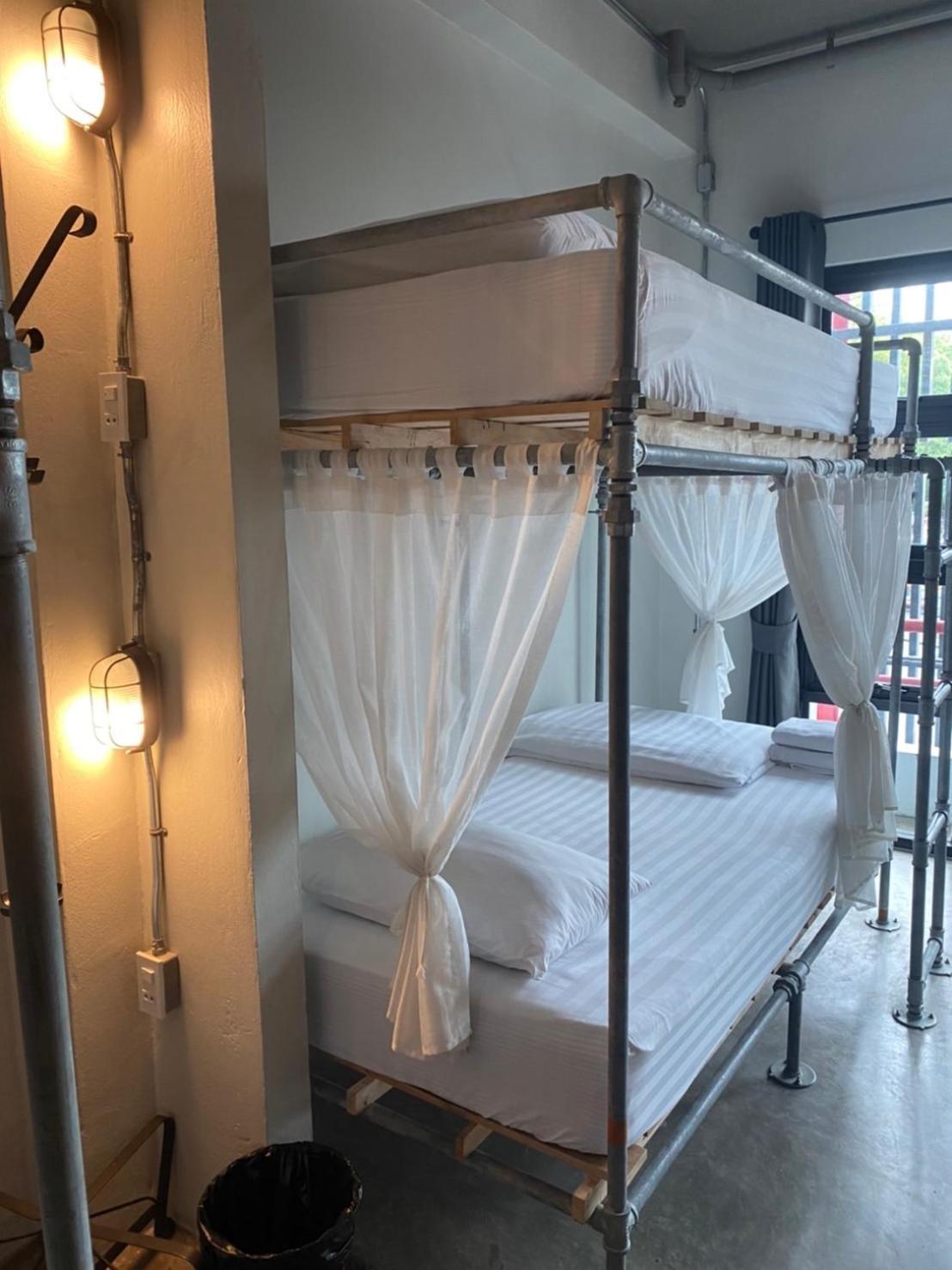 Bloo Hostel Phuket Esterno foto