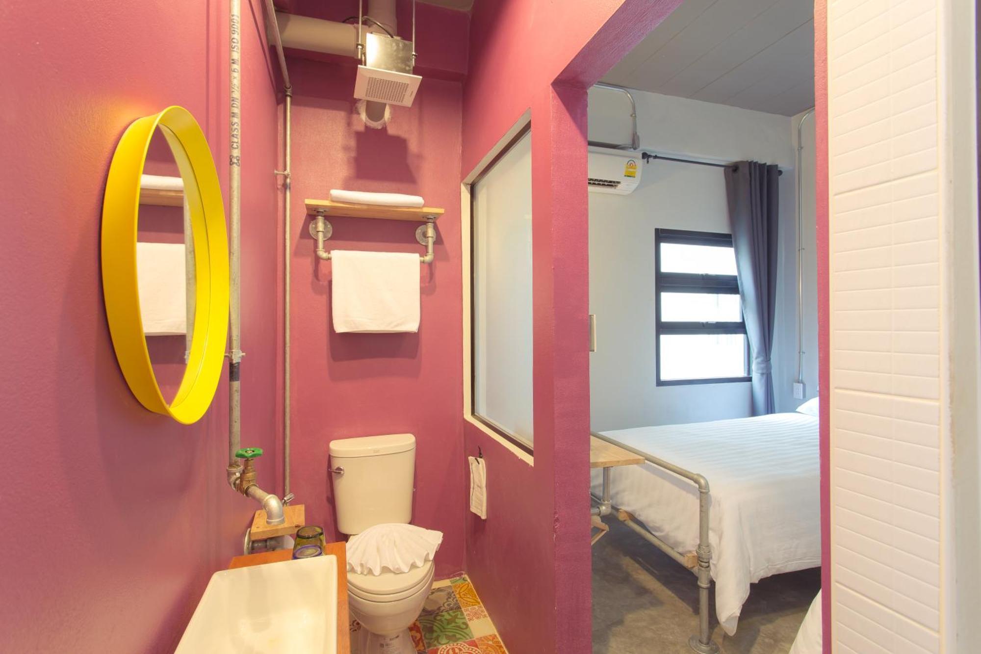 Bloo Hostel Phuket Esterno foto